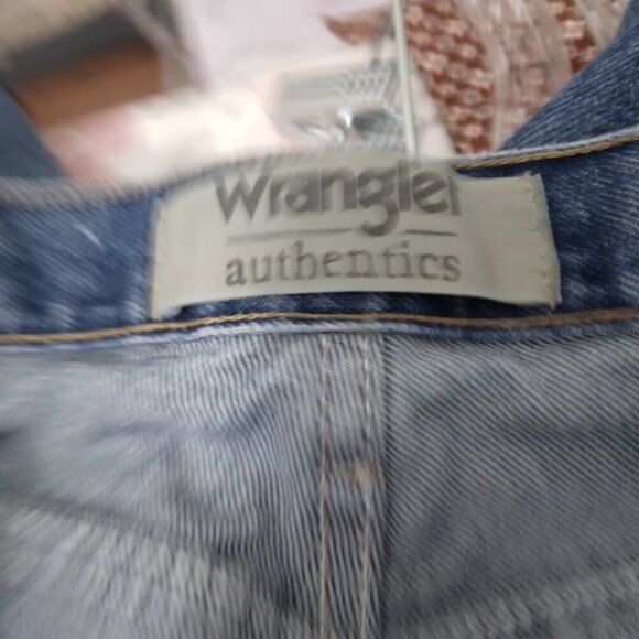 Wrangler Authentics | Mens Size 36x32 Relaxed Fit Denim Jeans 10XM200VS - Picture 5 of 7